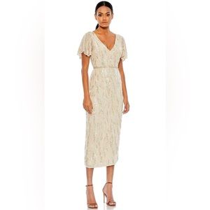 🌻NWT Mac Duggal Plunging Neck Midi Dress